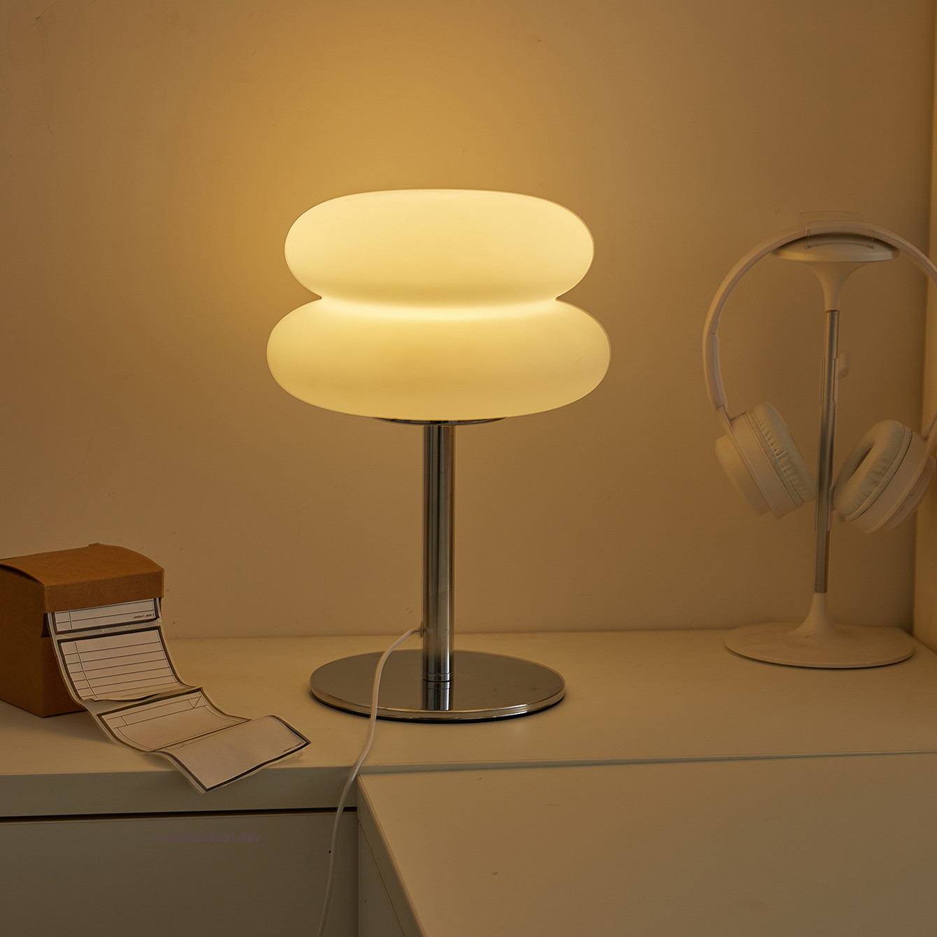 Bauhaus  table lamp plastic la – обзор и цена Mushroom Table Lamp