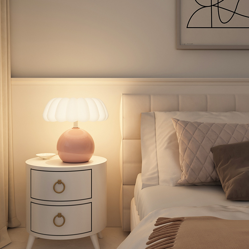Cream Style Bedside Table Lamp – обзор и цена Mushroom Table Lamp
