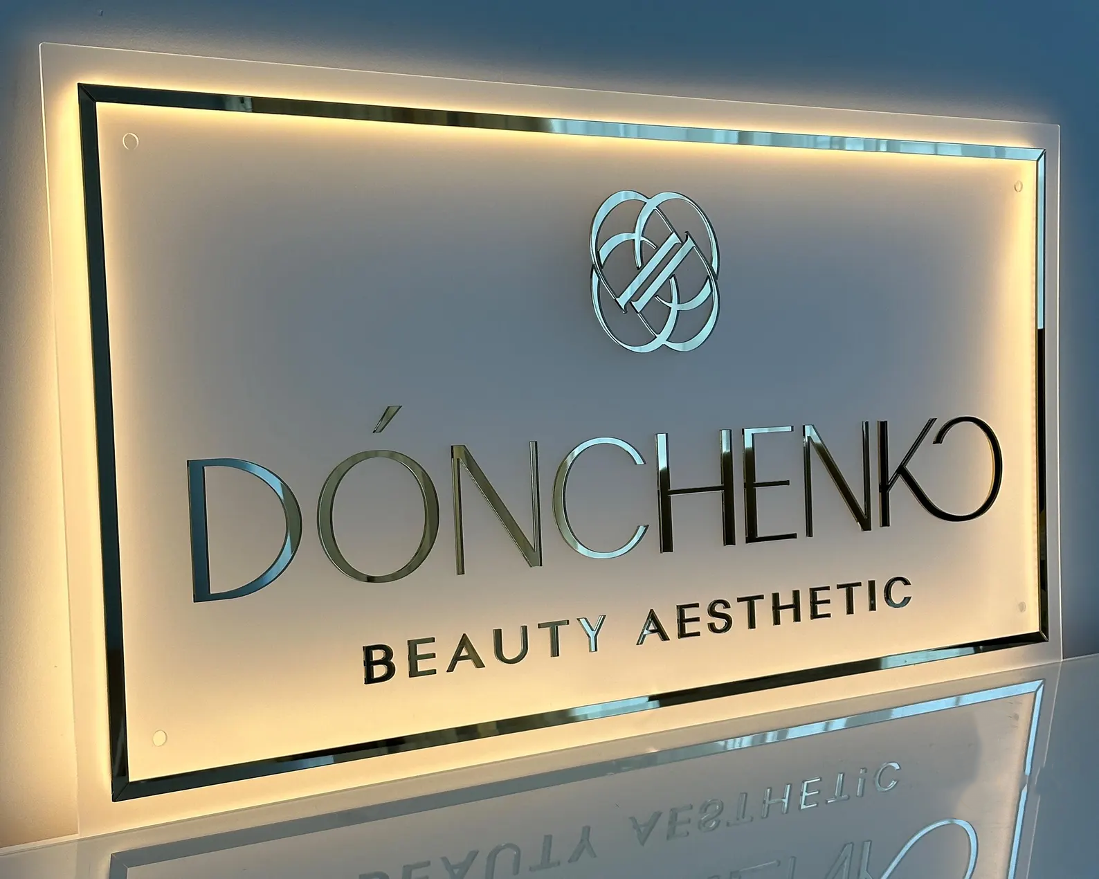 Custom Business Logo LED Sign  – обзор и цена Lighting Decor Company
