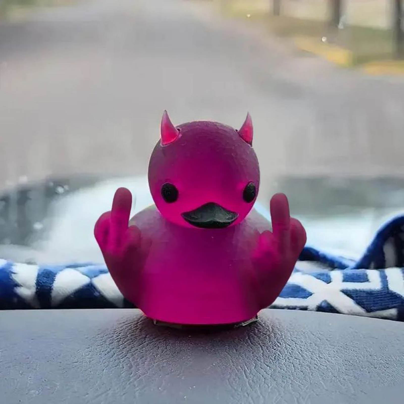 Devil Middle Finger Duck Deskt – обзор и цена Lighting Mcqueen Bedroom Decor